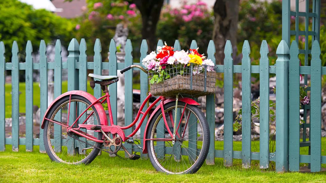 Garden Fencing A Roundup of the Best Ideas